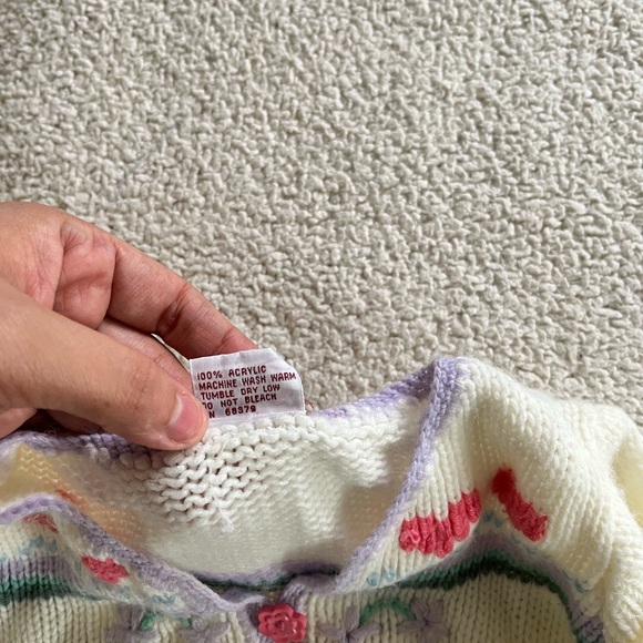 BB Sweet Knit Cardigan embroidered with Heart Pattern size 3 - 6 months - Picture 6 of 7